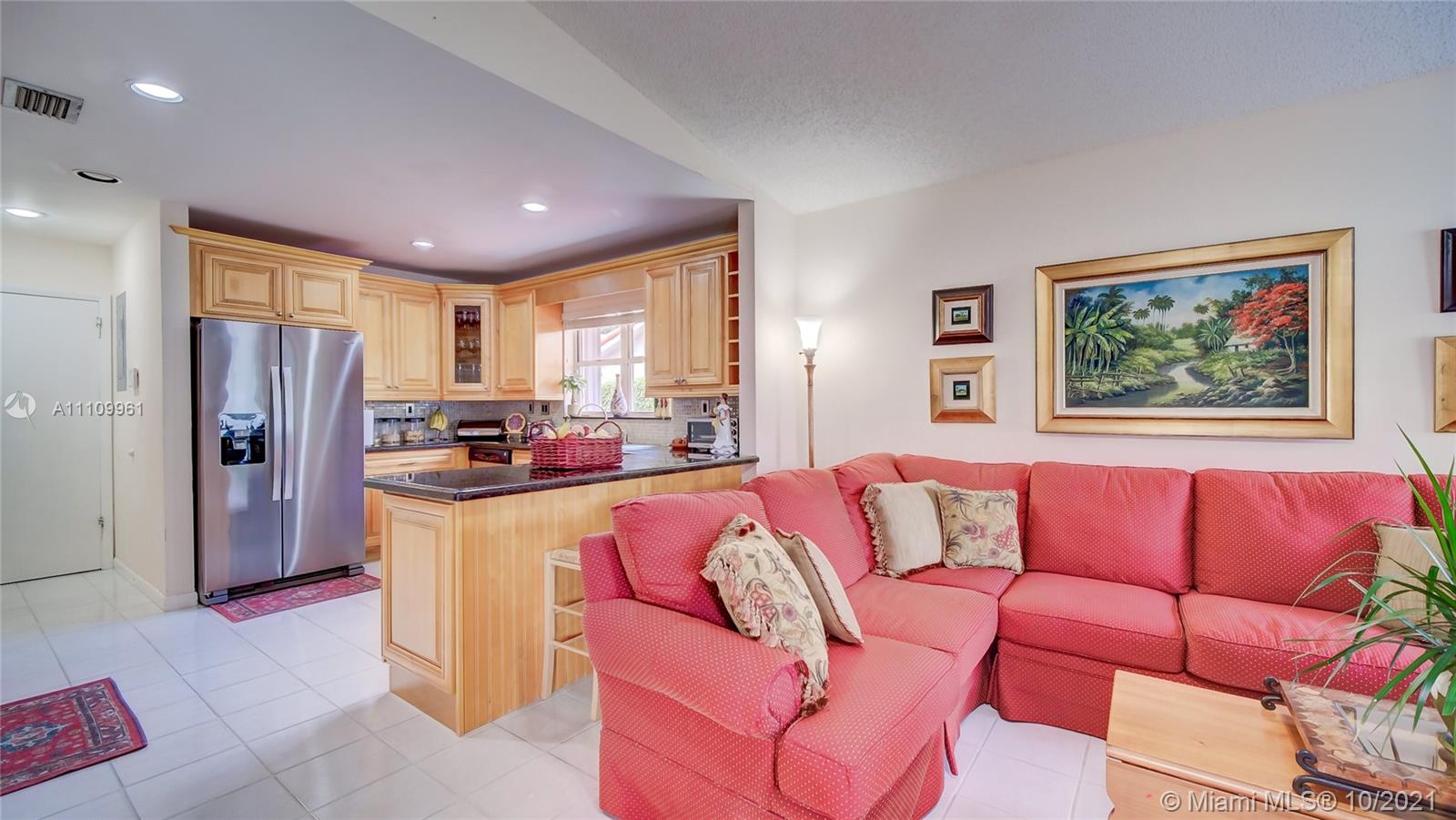 8453 Southwest 83rd Street Miami, FL 33143 - Photo 8 of 26 Gallery Image 8