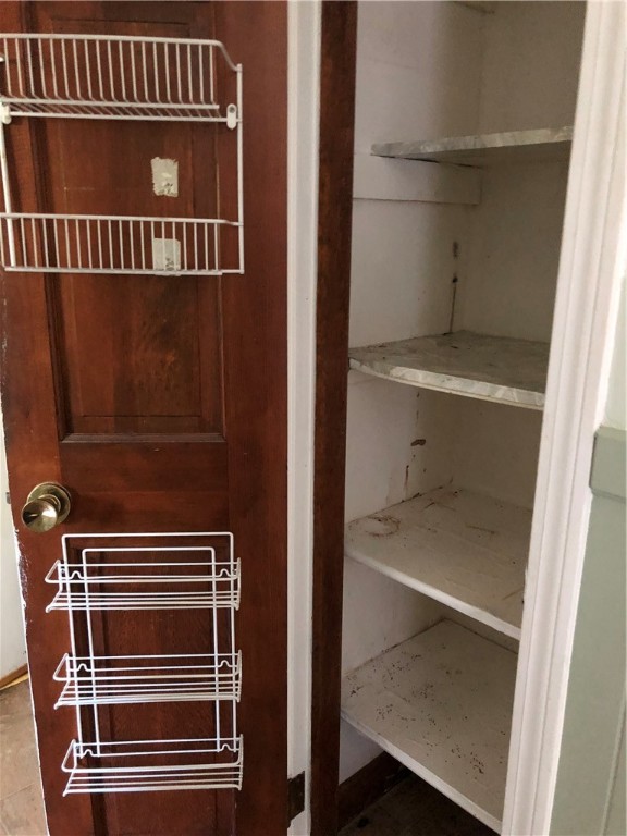 127 Canterbury Road Pendleton, SC 29670 - Photo 11 of 46 Kitchen Pantry