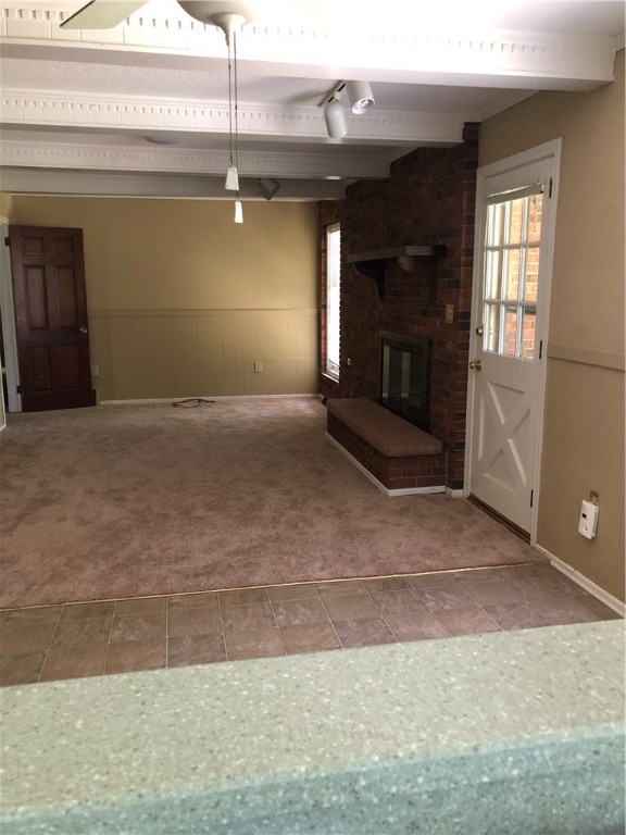 127 Canterbury Road Pendleton, SC 29670 - Photo 15 of 46 Family Room & Breakfast Area