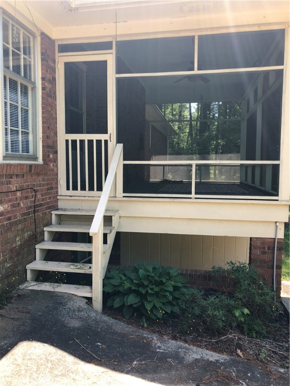 127 Canterbury Road Pendleton, SC 29670 - Photo 19 of 46 Outside Door from Screened Porch