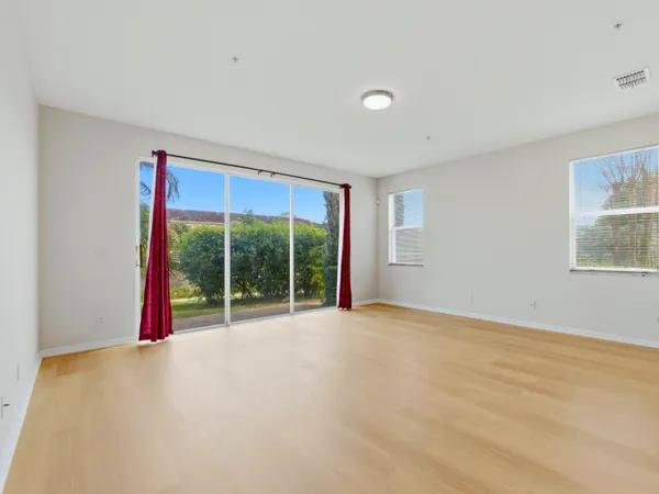 $2,500 | 978 Pipers Cay Drive, West Palm Beach, FL 33415