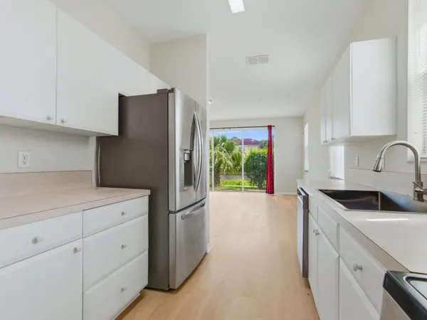 $2,500 | 978 Pipers Cay Drive, West Palm Beach, FL 33415