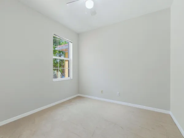 $2,500 | 978 Pipers Cay Drive, West Palm Beach, FL 33415