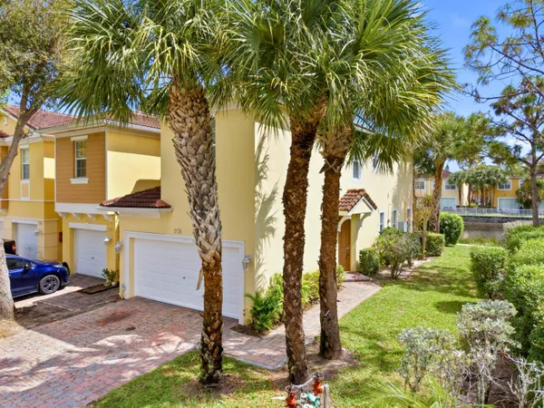 $2,500 | 978 Pipers Cay Drive, West Palm Beach, FL 33415