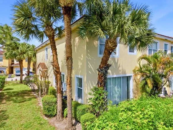 $2,500 | 978 Pipers Cay Drive, West Palm Beach, FL 33415