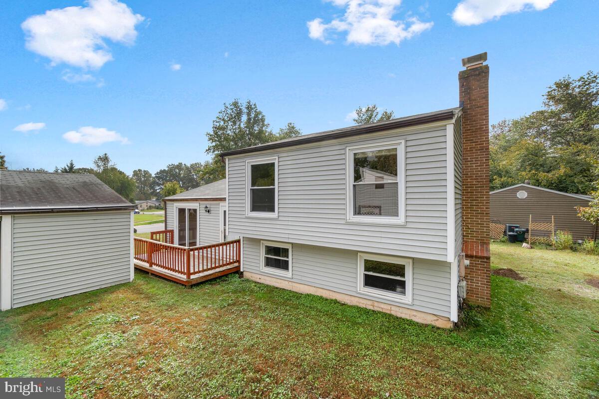 6772 Pyramid Way Columbia, MD 21044 - Photo 2 of 24 Deck 1/2