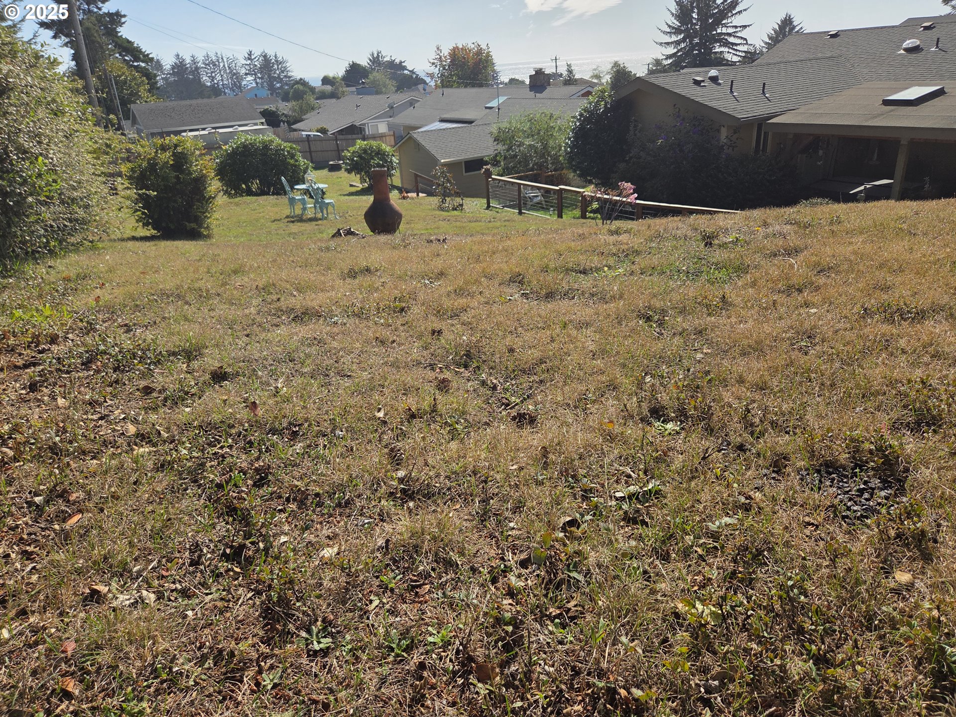 814 Paradise Lane Brookings, OR 97415 - Photo 43 of 47 Backyard