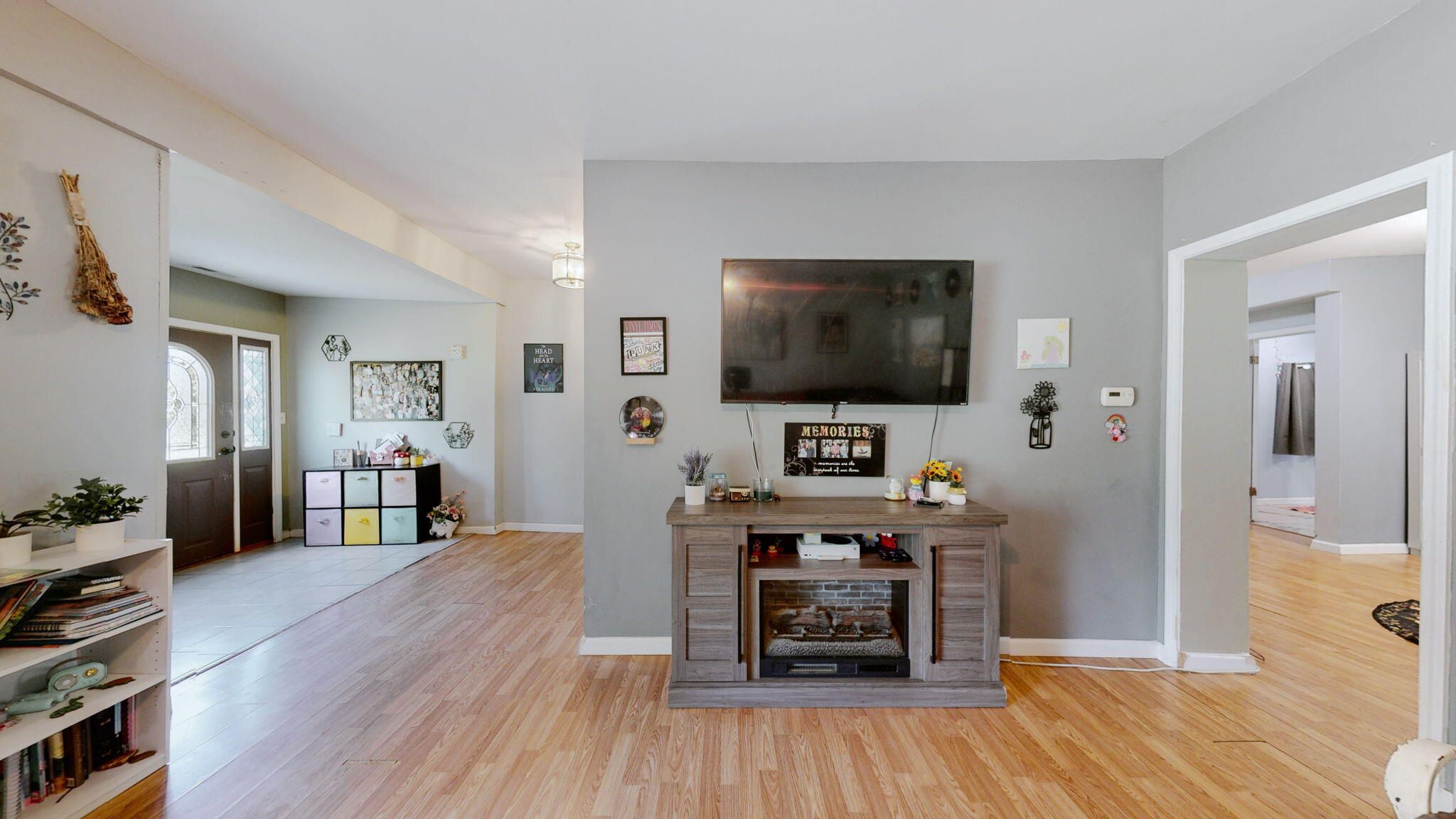 645 Heron Road Murray, KY 42071 - Photo 6 of 27 Living Room