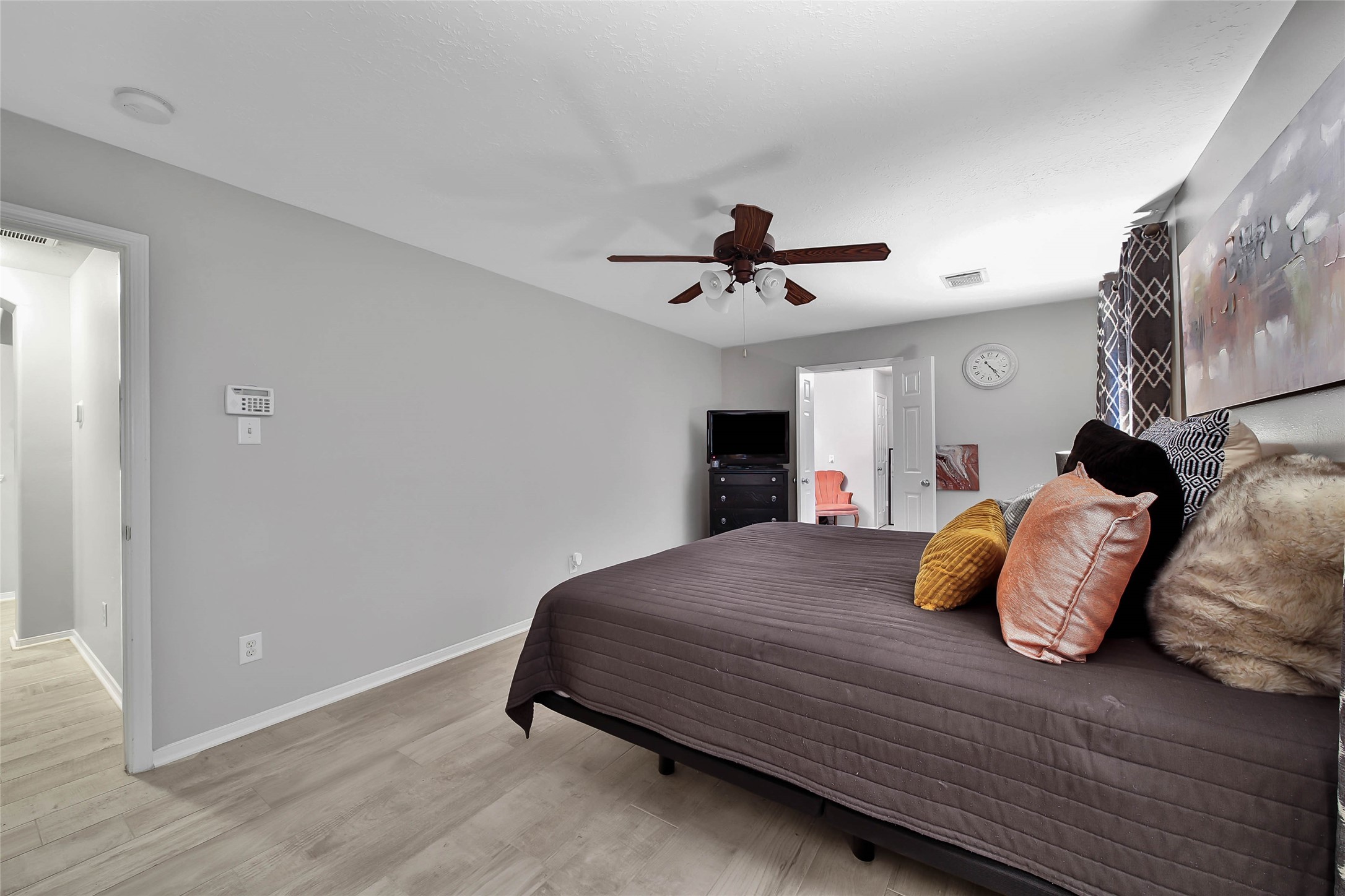 21727 Texian Court Spring, TX 77388 - Photo 20 of 38 Primary Bed