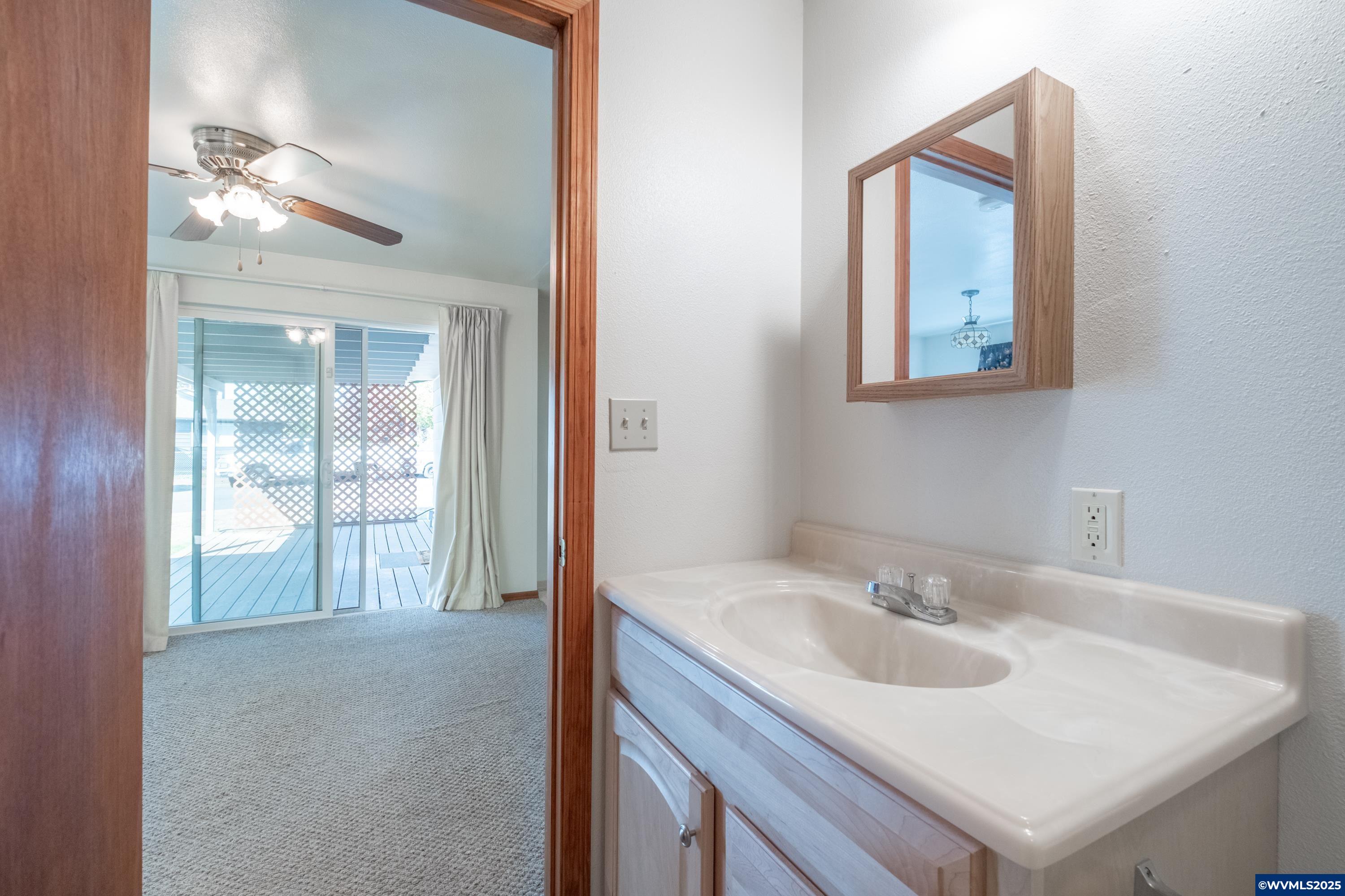 1825 Walker Road Northeast Salem, OR 97305 - Photo 28 of 50