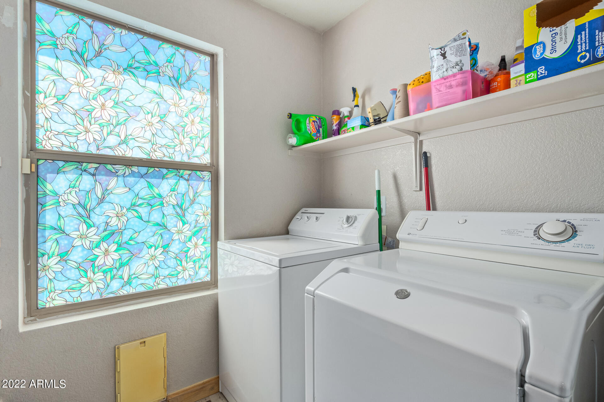 3466 South Chaparral Road Apache Junction, AZ 85119 - Photo 20 of 29 a utility room with dryer and washer