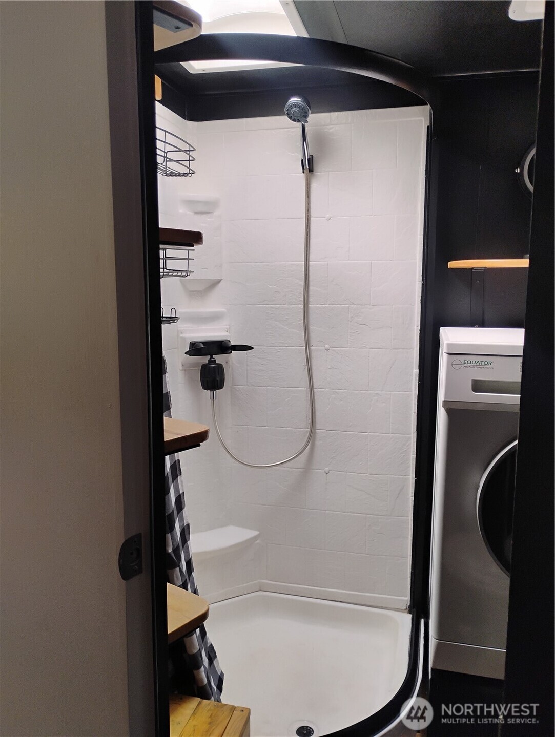 680 North Triton Heights Road Lilliwaup, WA 98555 - Photo 17 of 39 a bathroom with a shower