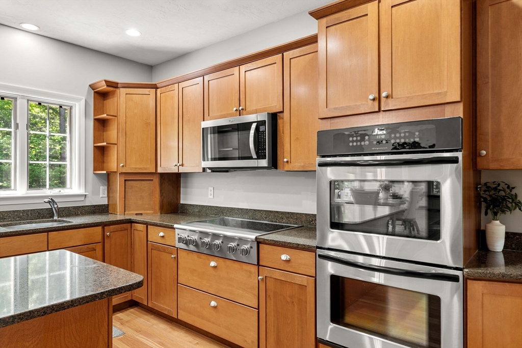 193 Gratuity Road Groton, MA 01450 - Photo 5 of 42