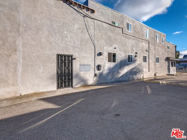 a view of a white building