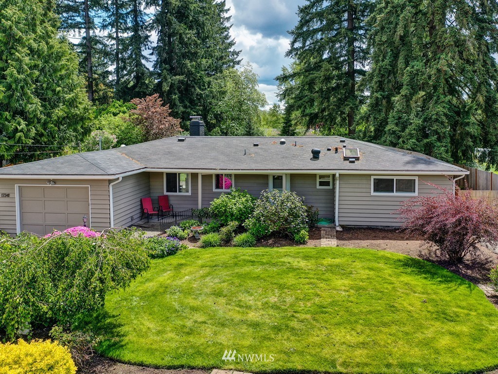 17341 Southeast 134th Street Renton, WA 98059 - Photo 32 of 36 a view of a house with garden and yard