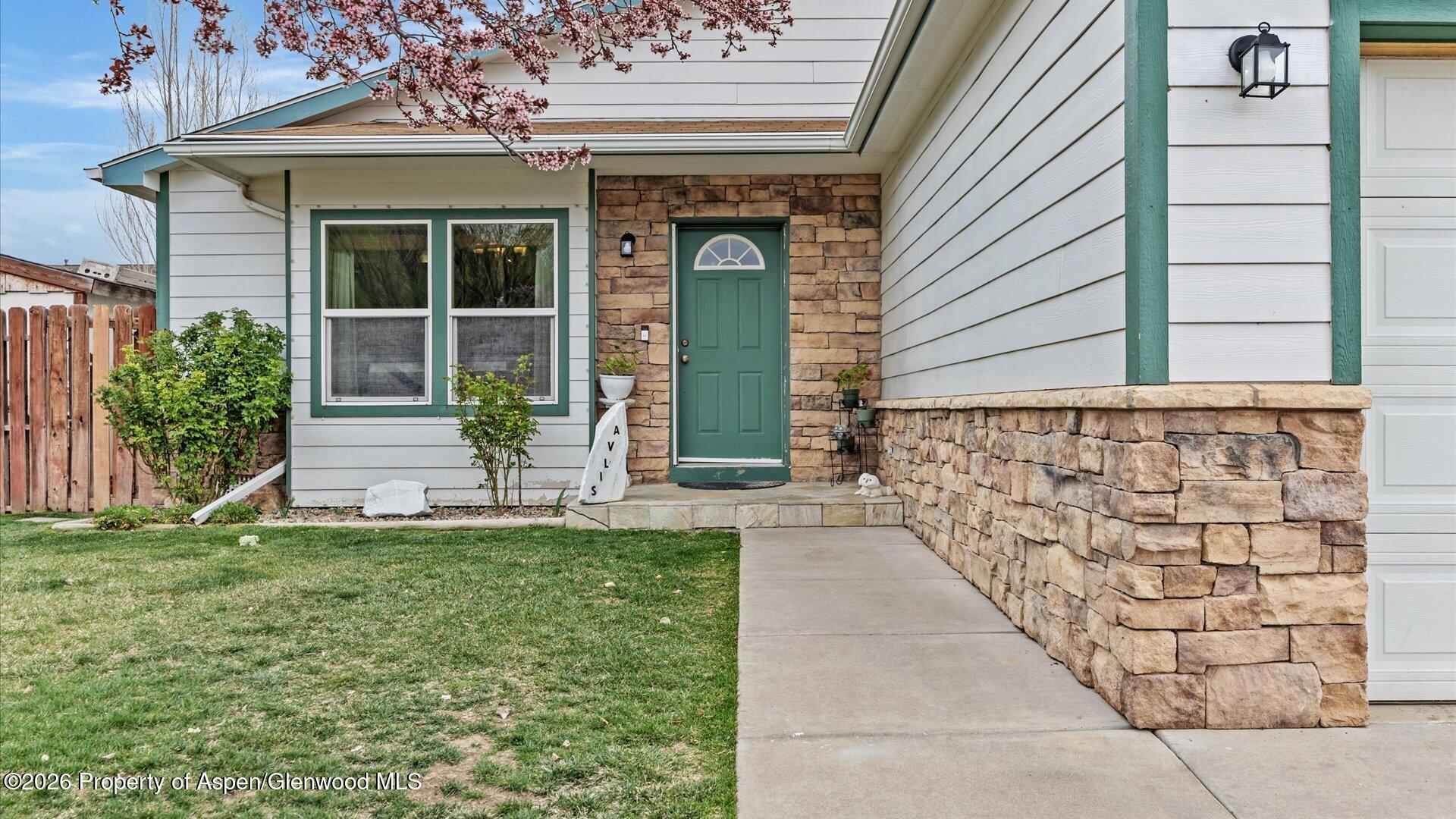 2606 Shawnee Court Rifle, CO 81650 - Photo 4 of 27 04-2606 Shawnee Ct-4