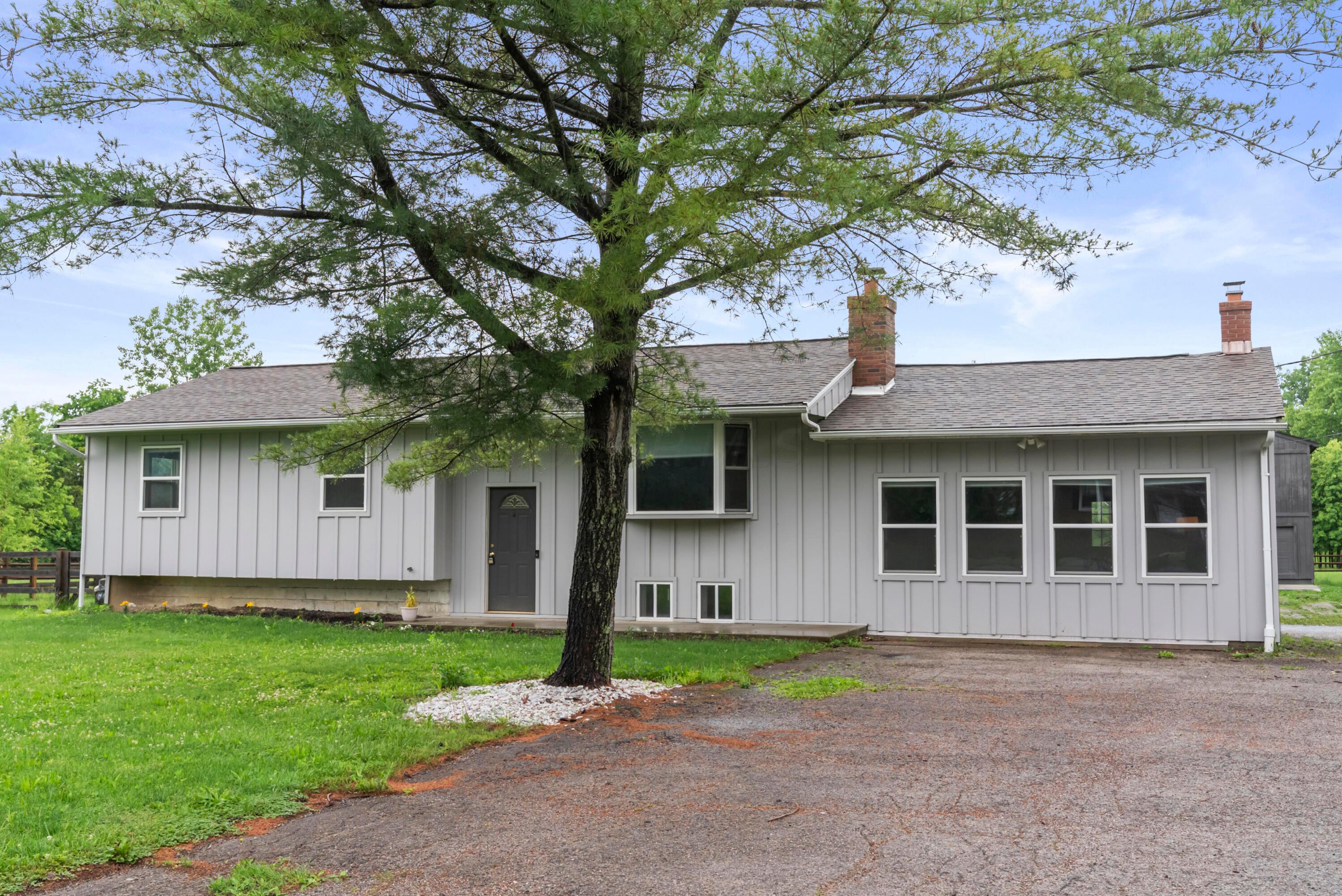 6420 Liberty Road North Powell, OH 43065 - Photo 2 of 45 Tri-Level Living