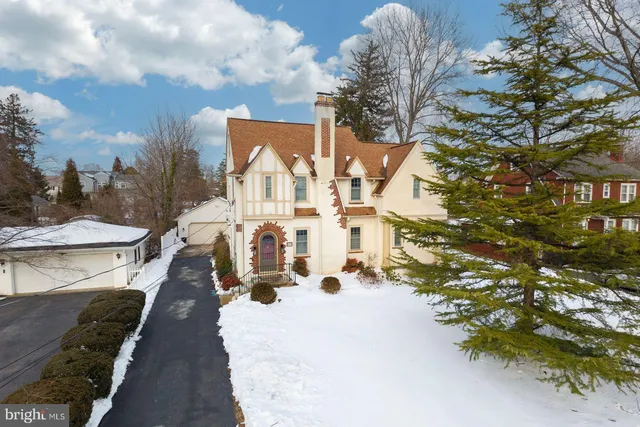 $725,000 | 241 West Anderson Avenue, Phoenixville, PA 19460