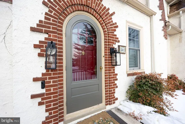 $725,000 | 241 West Anderson Avenue, Phoenixville, PA 19460