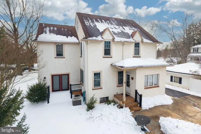 $725,000 | 241 West Anderson Avenue, Phoenixville, PA 19460