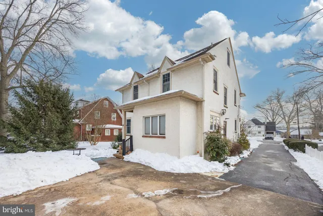 $725,000 | 241 West Anderson Avenue, Phoenixville, PA 19460