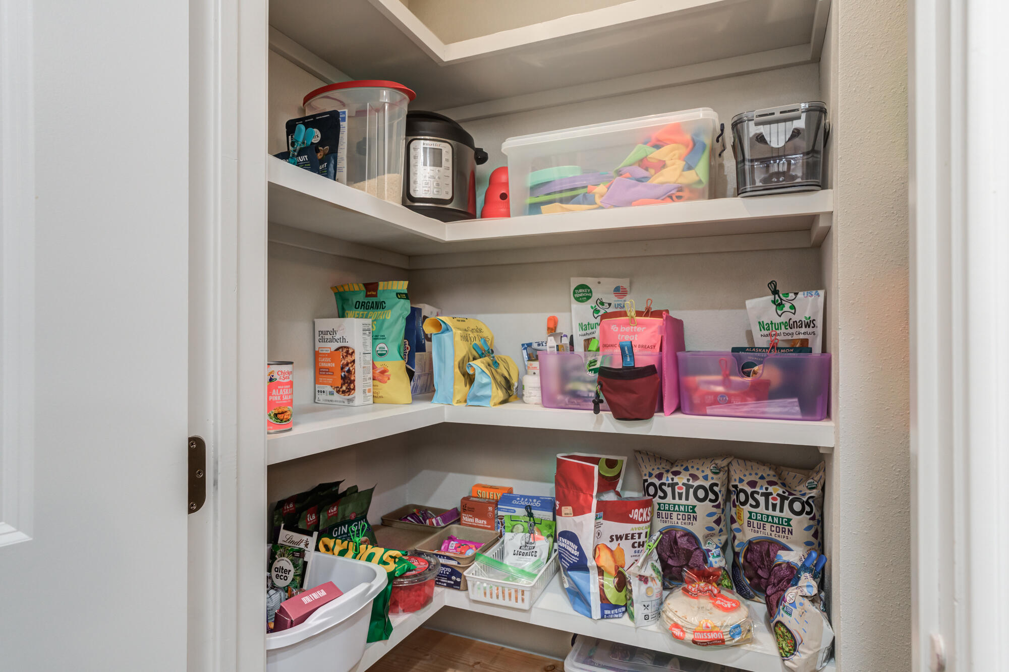 3824 59th Street Lubbock, TX 79413 - Photo 24 of 45 3824-59th-St_Lubbock-TX_22_Pantry