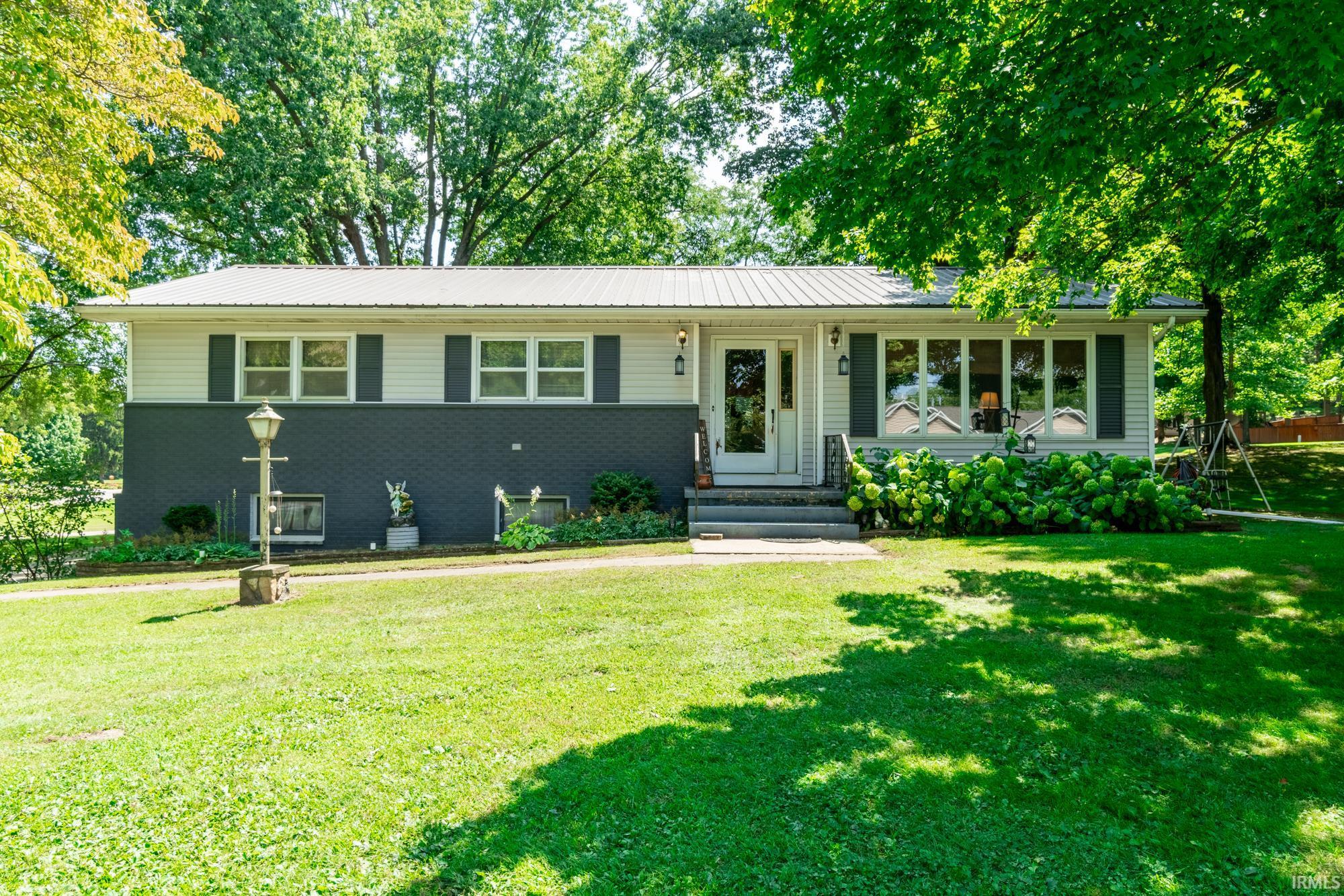 370 West 50th Road North Lagrange, IN 46761 - Photo 1 of 33 Gallery Image 1