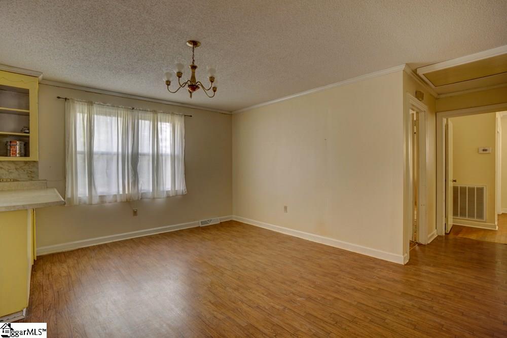 320 Allen Bridge Road Woodruff, SC 29388 - Photo 7 of 26