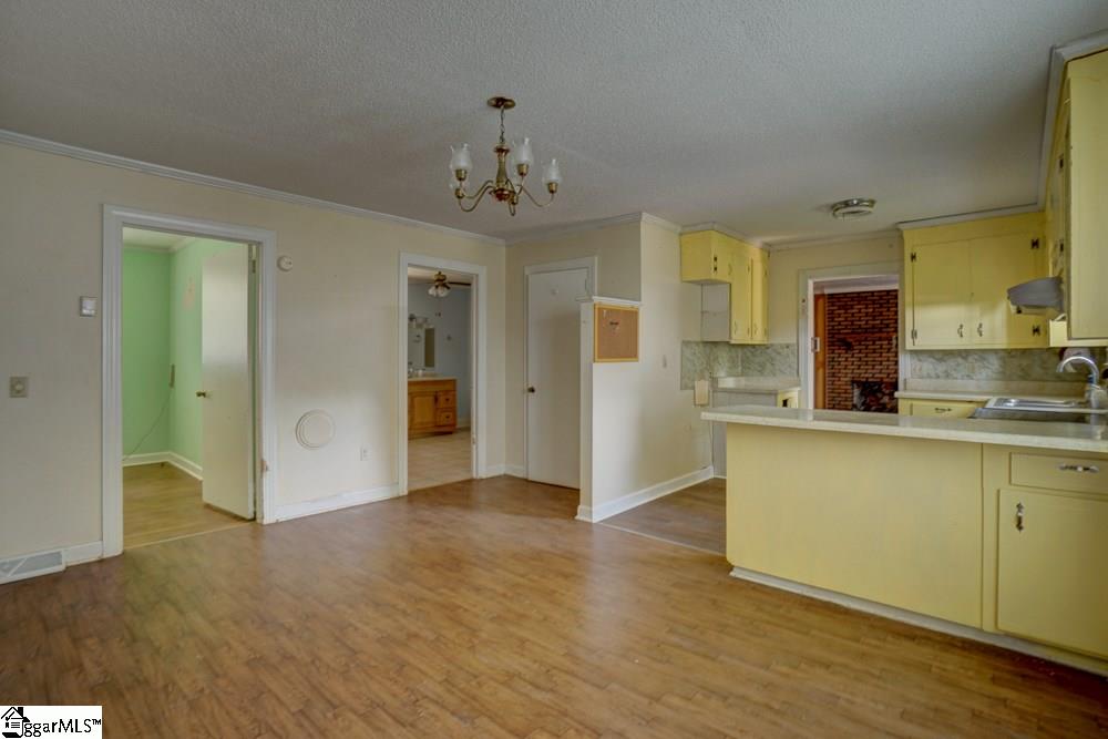 320 Allen Bridge Road Woodruff, SC 29388 - Photo 9 of 26