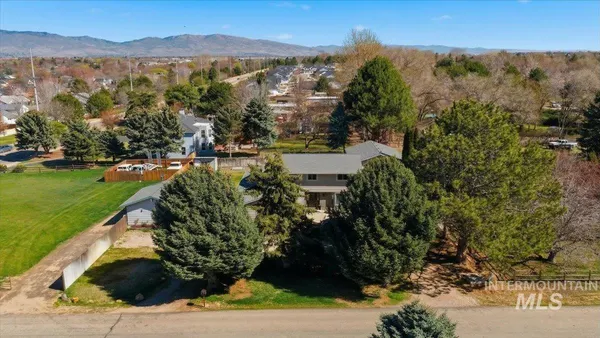 $750,000 | 3060 Black Hills Drive, Boise, ID 83709