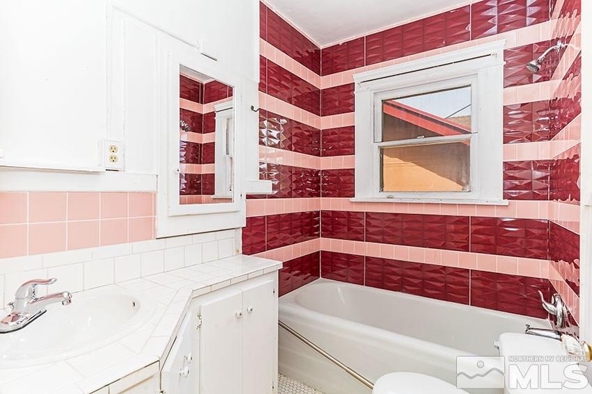 454 Moran Street Reno, NV 89502 - Photo 10 of 20 Photo 10