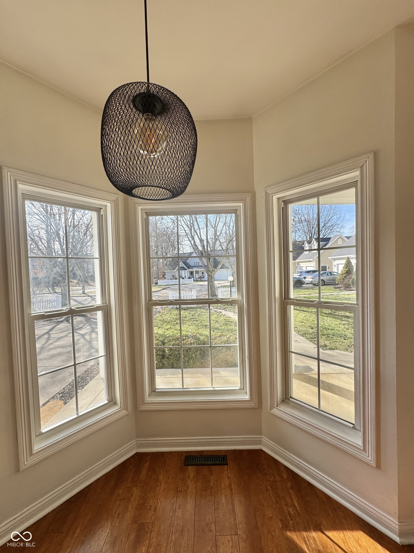 1230 Boxwood Court Columbus, IN 47201 - Photo 13 of 18