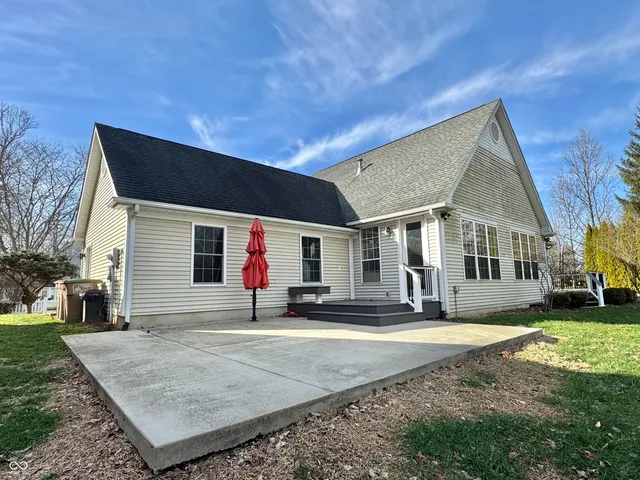 $379,000 | 1230 Boxwood Court, Columbus, IN 47201