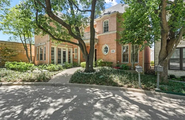 $1,290,000 | 11911 Edgestone Road, Dallas, TX 75230