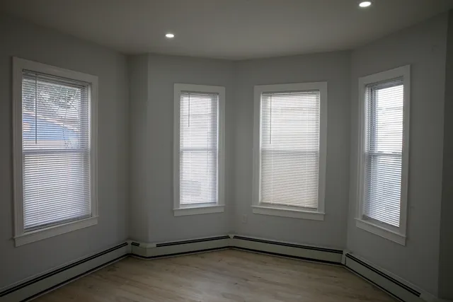 $3,700 | 337 Centre Street, Unit A, Boston, MA 02130