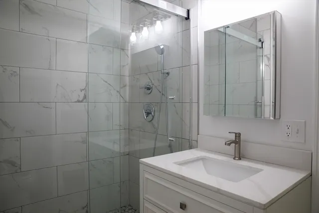 $3,700 | 337 Centre Street, Unit A, Boston, MA 02130