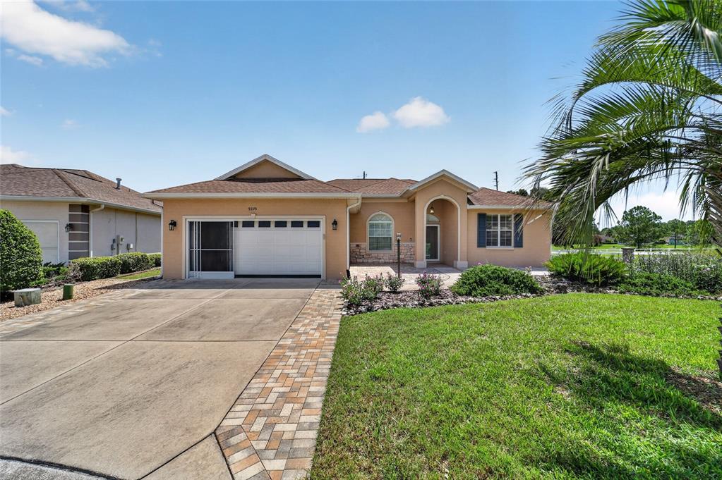 9275 Southwest 99th Ct Road Ocala, FL 34481 - Photo 4 of 41 Gallery Image 4