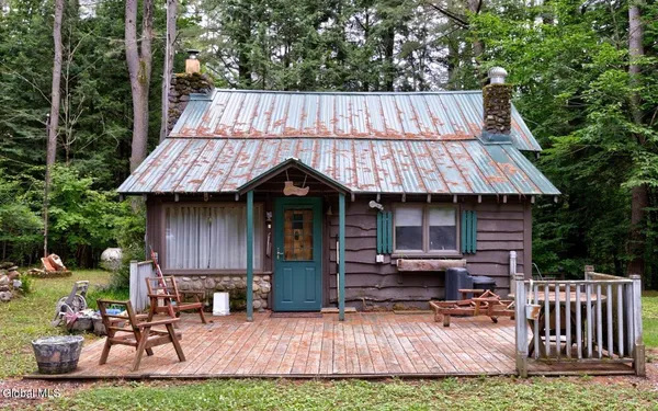 $485,000 | 33 Chuckwagon Drive, Lake Luzerne, NY 12846