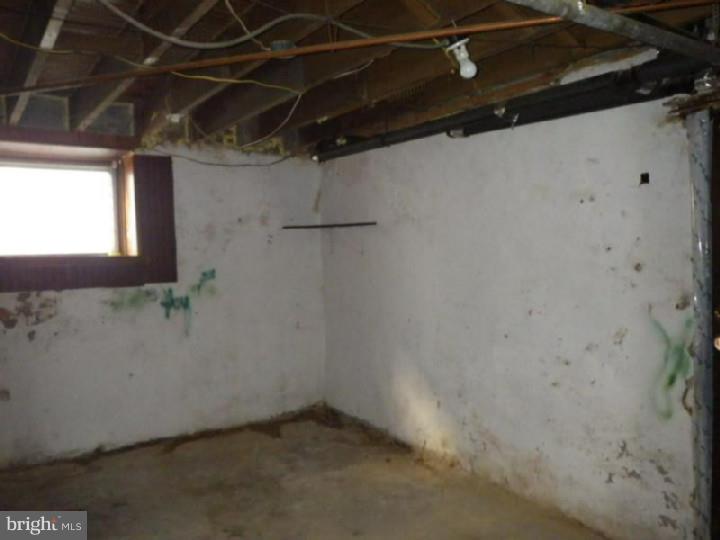 107 Harvin Road Upper Darby, PA 19082 - Photo 10 of 16