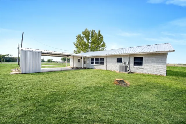 $620,000 | 2265 County Road 312, Louise, TX 77455