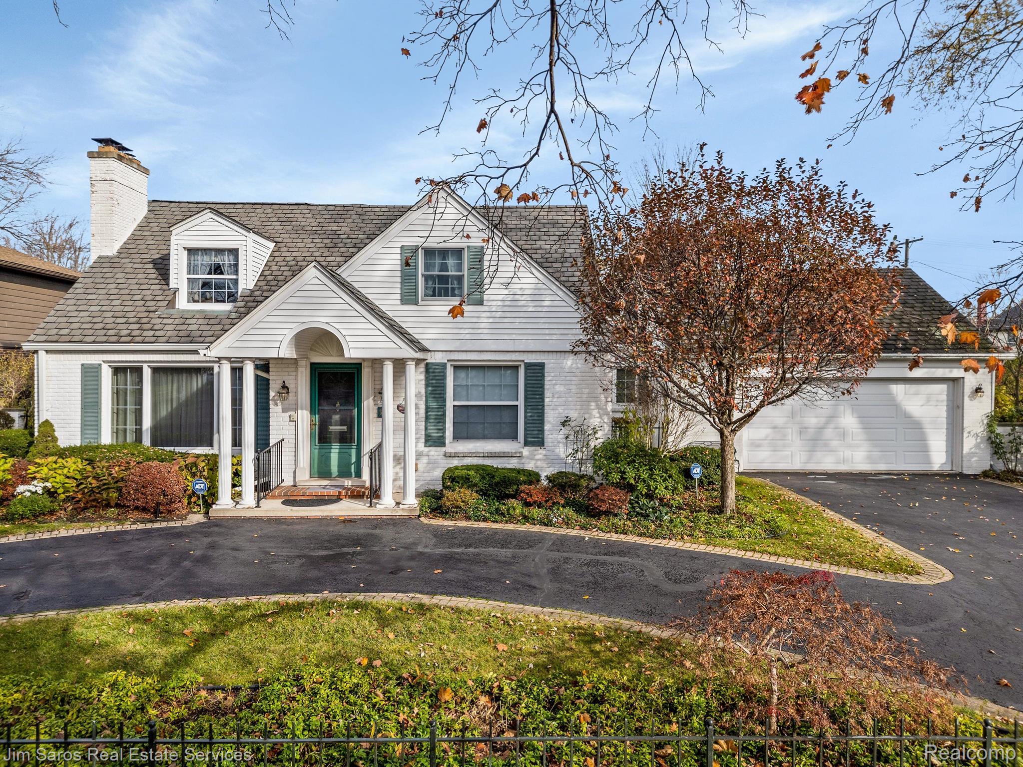 86 Hall Grosse Pointe, MI 48236 - Photo 1 of 37 Gallery Image 1