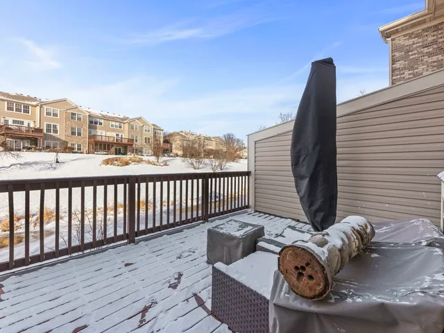 $400,000 | 135 River Mist Drive, Oswego, IL 60543