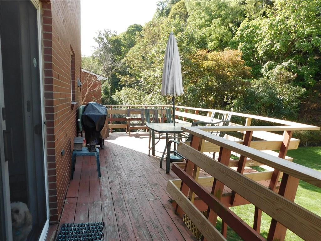 219 Stotler Road Pittsburgh, PA 15235 - Photo 5 of 19 Gallery Image 5