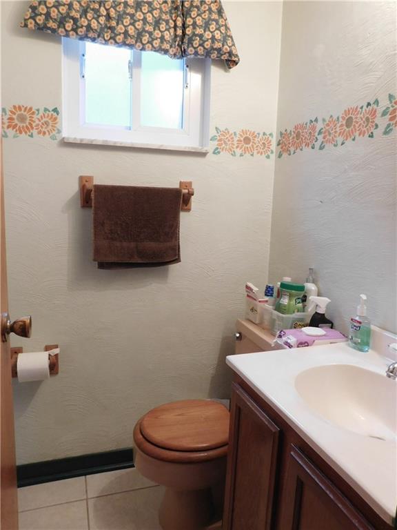 219 Stotler Road Pittsburgh, PA 15235 - Photo 8 of 19 Gallery Image 8