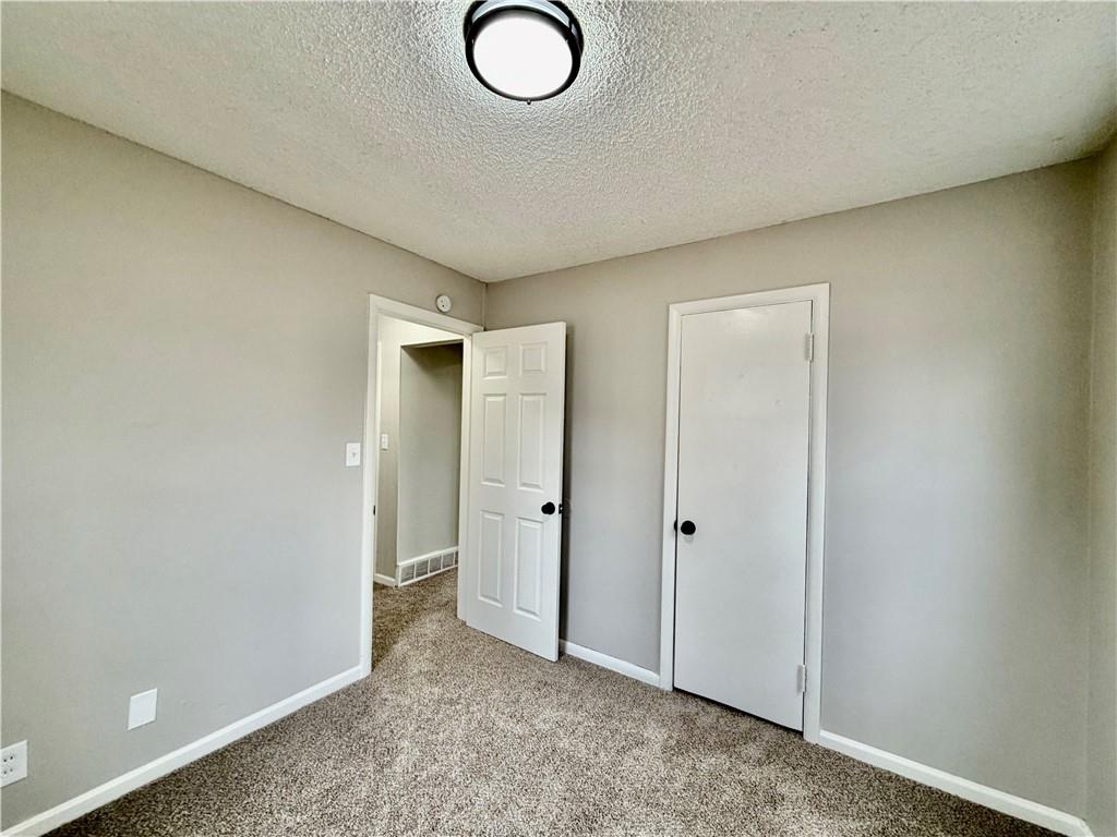 223 Bannister Road Kansas City, MO 64114 - Photo 11 of 17