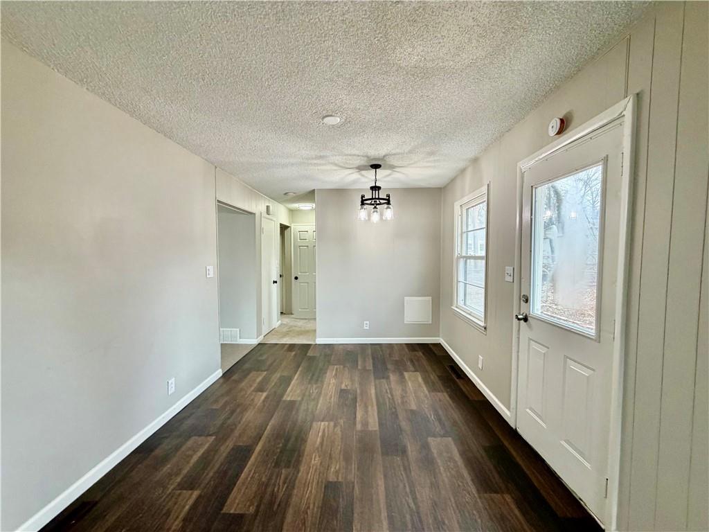 223 Bannister Road Kansas City, MO 64114 - Photo 5 of 17