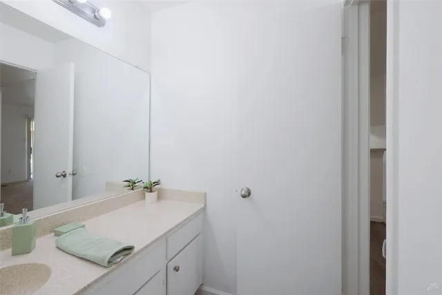 $1,070 | 2323 Wells Branch Parkway, Unit D303, Austin, TX 78728