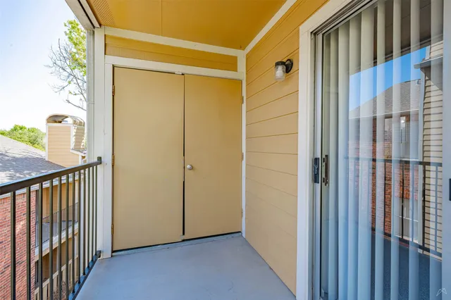 $1,070 | 2323 Wells Branch Parkway, Unit D303, Austin, TX 78728