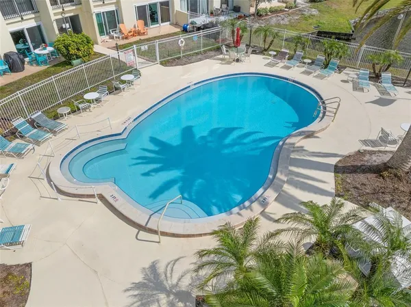$310,000 | 225 Country Club Drive, Unit F1401, Largo, FL 33771