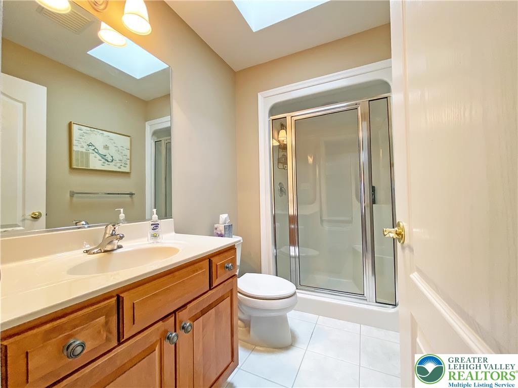 272 South Egg Road Bath, PA 18014 - Photo 30 of 34 Ensuite bath of second owner's suite
